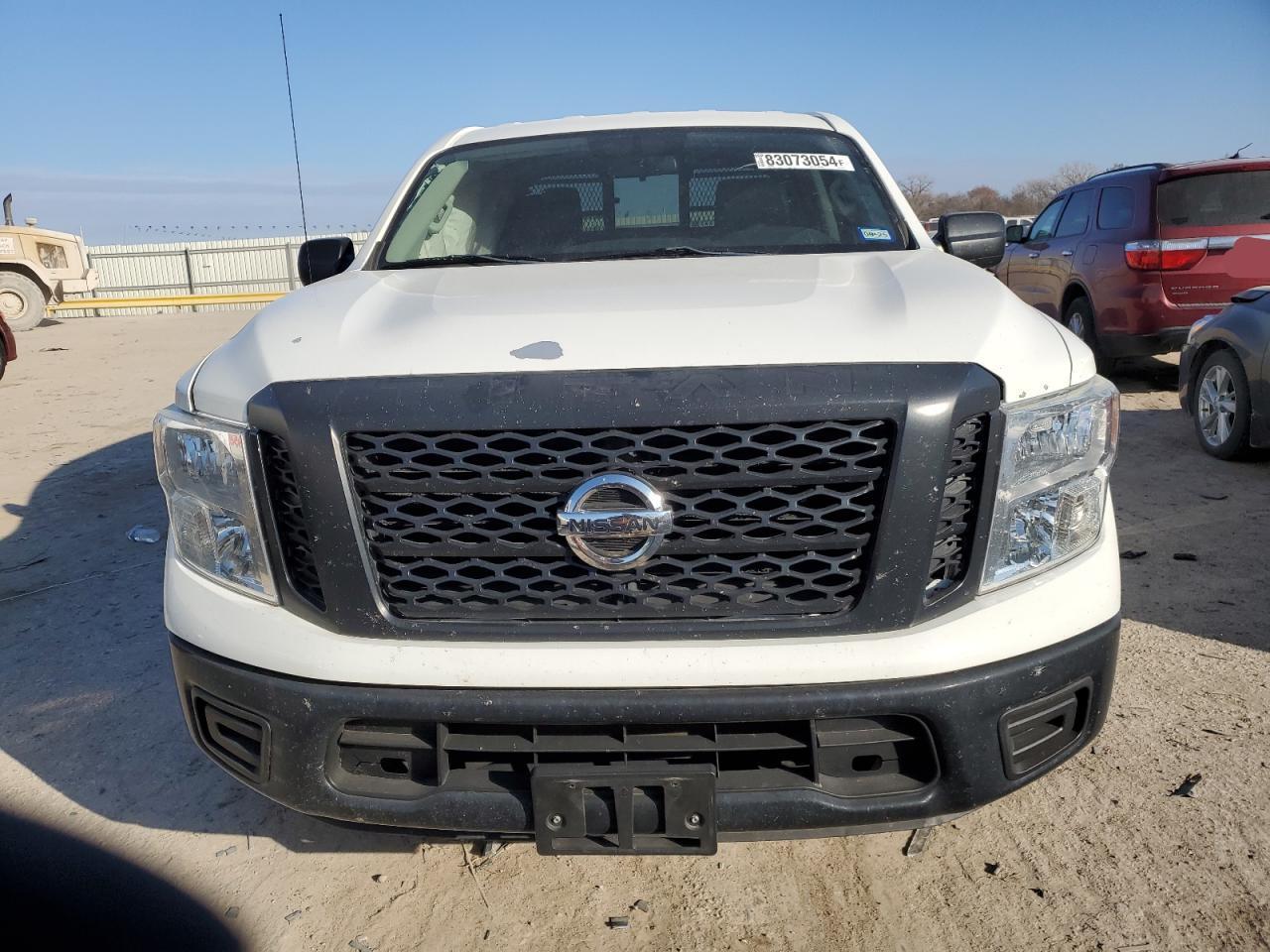 2018 NISSAN TITAN S - Фото 5