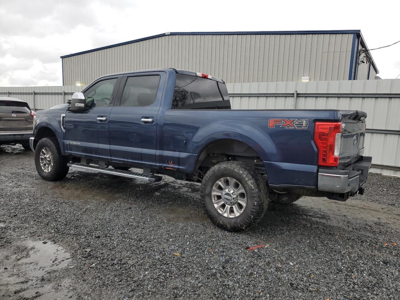 2017 FORD F250 SUPER - Image 2
