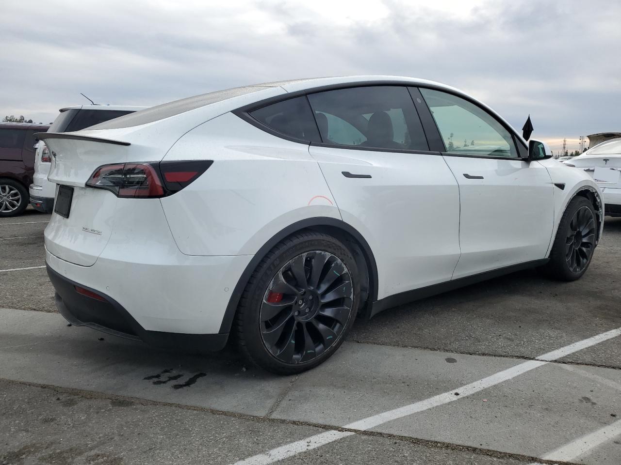 2022 TESLA MODEL Y - Image 3