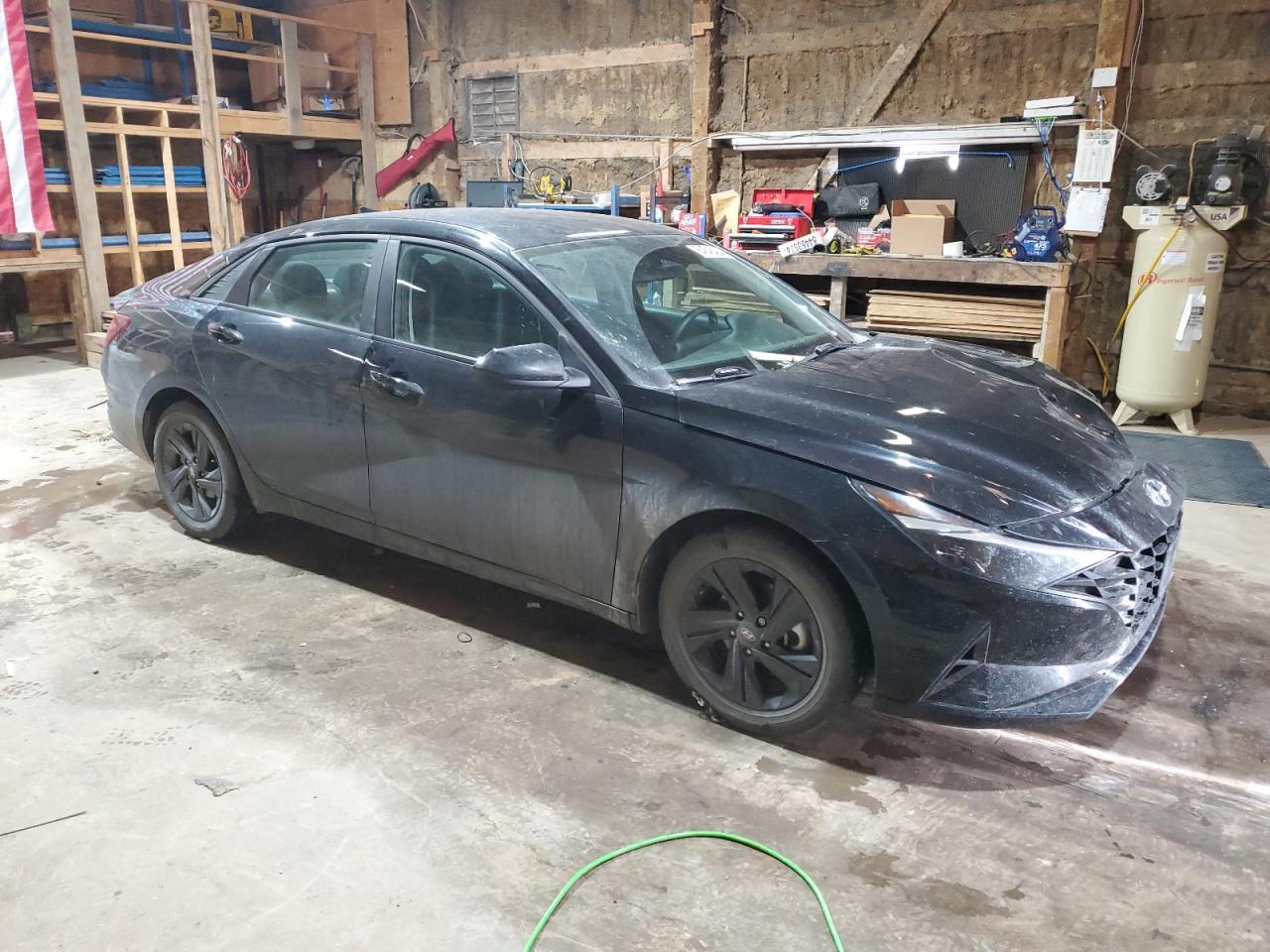 2022 HYUNDAI ELANTRA SE - Фото 4