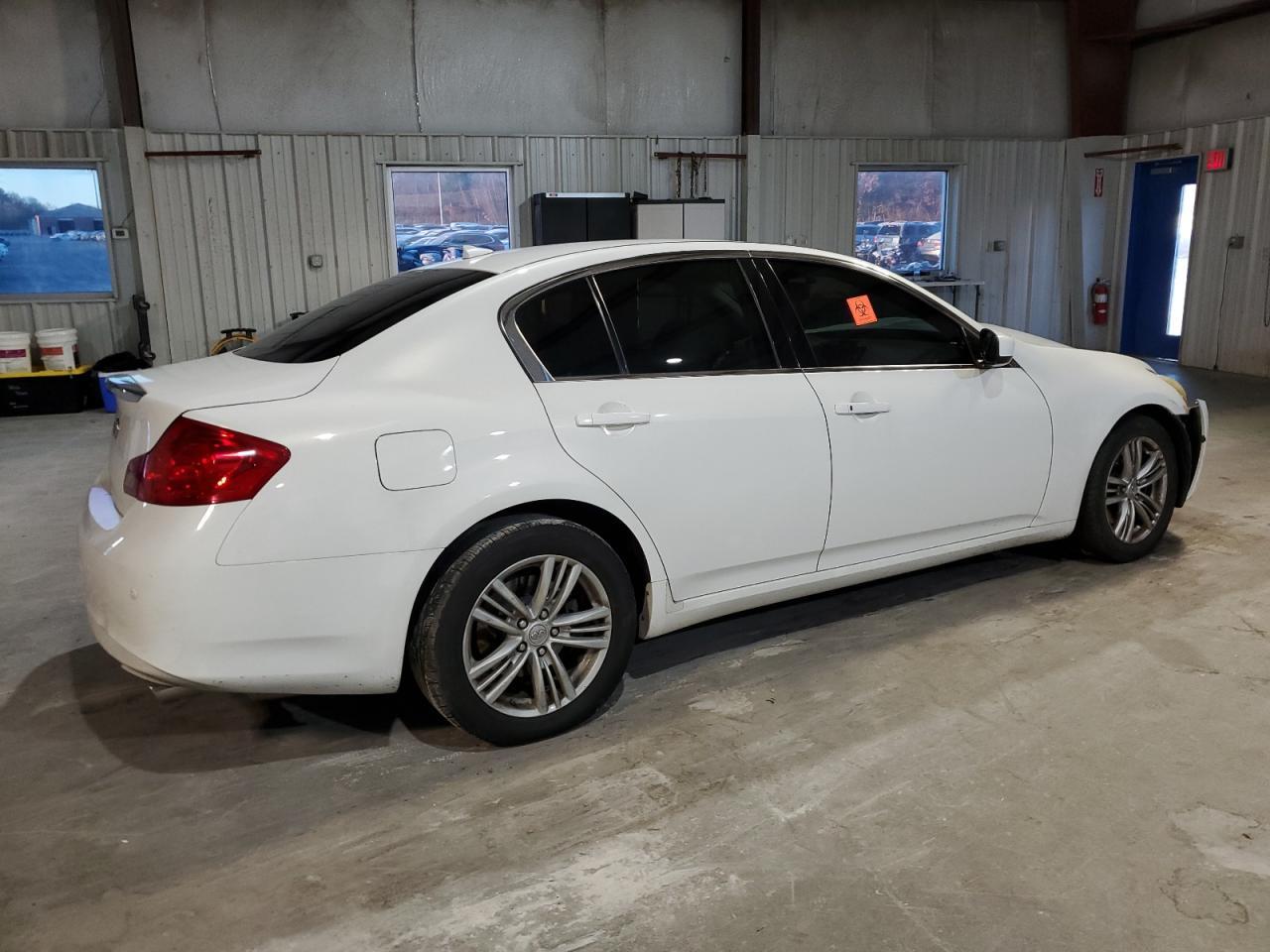 2012 INFINITI G37 - Image 3