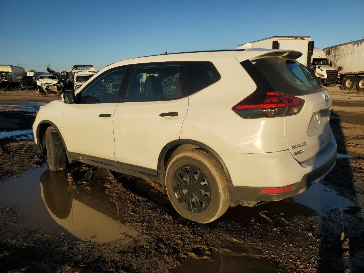 2018 NISSAN ROGUE S - Фото 2