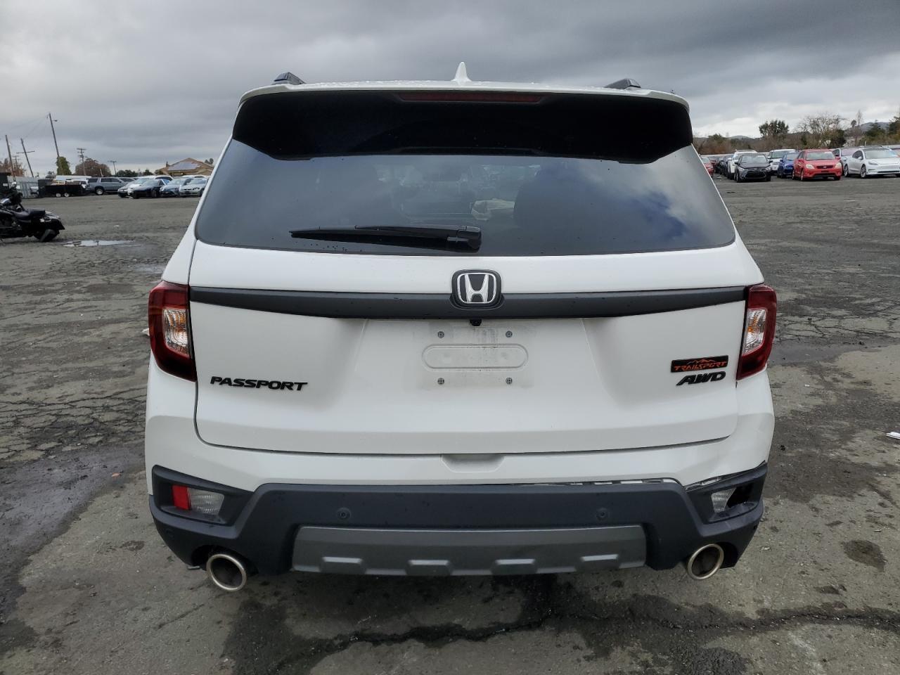 2023 HONDA PASSPORT T - Image 6