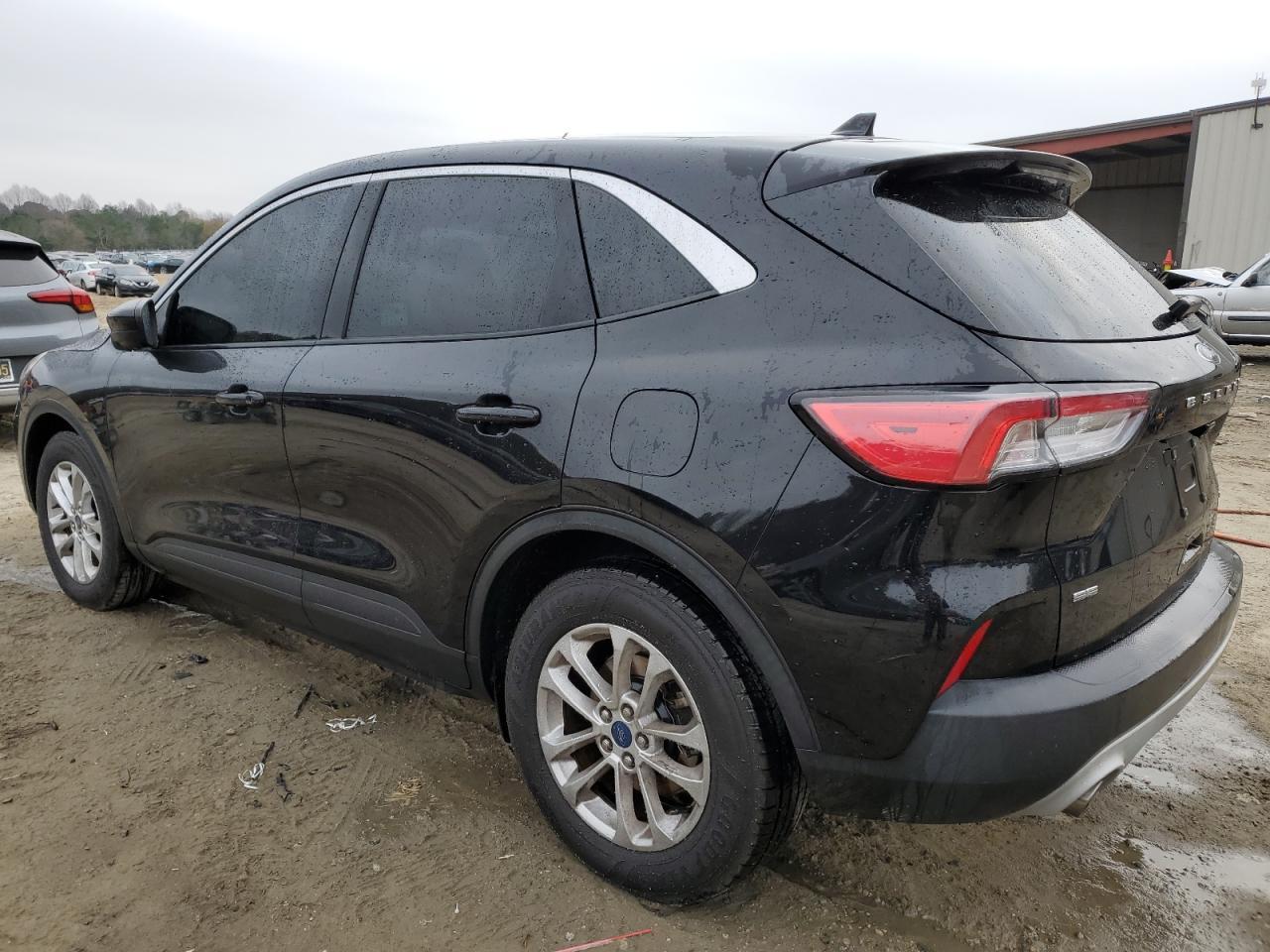 2020 FORD ESCAPE SE - Image 2