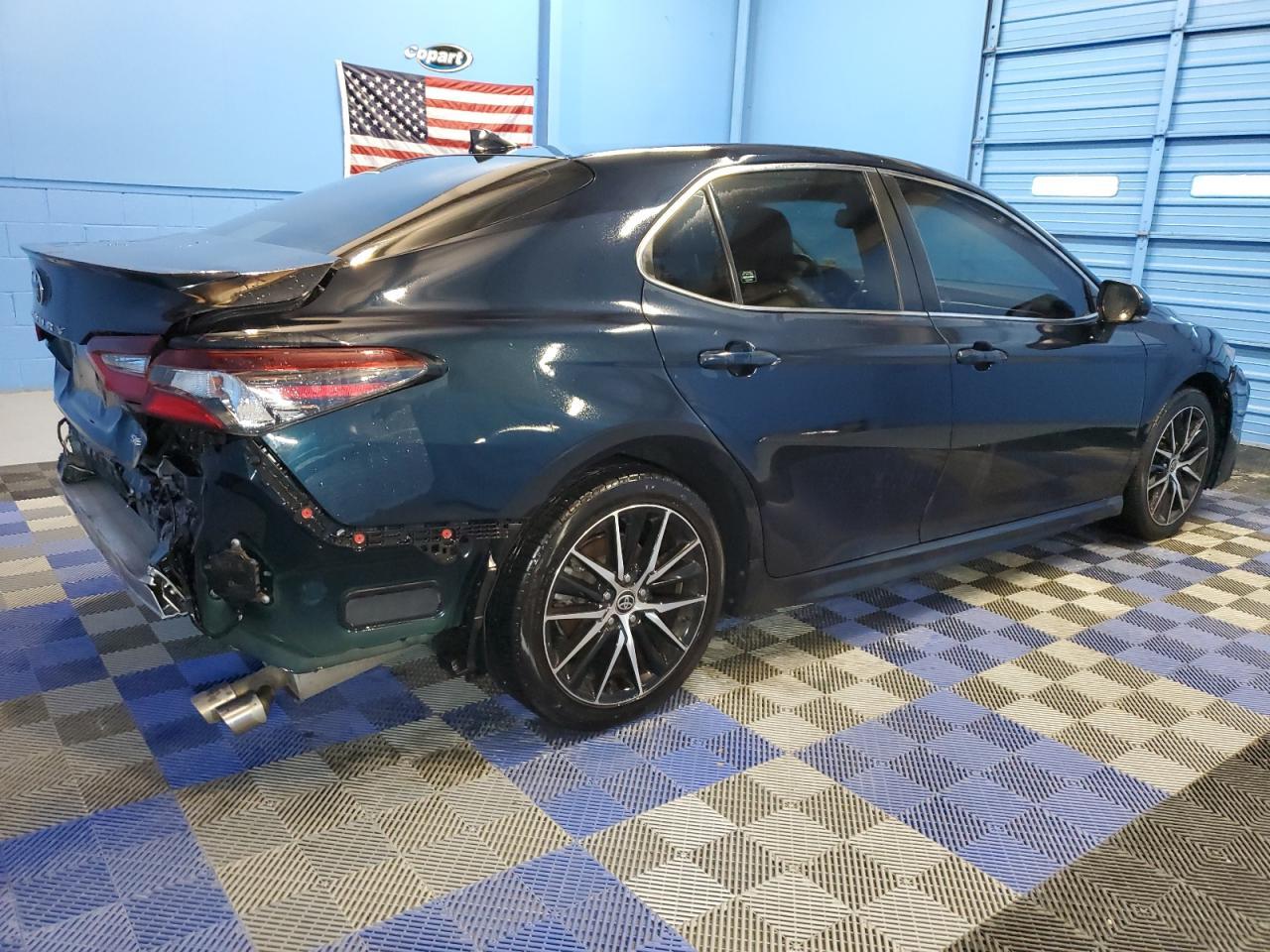 2021 TOYOTA CAMRY SE - Фото 3