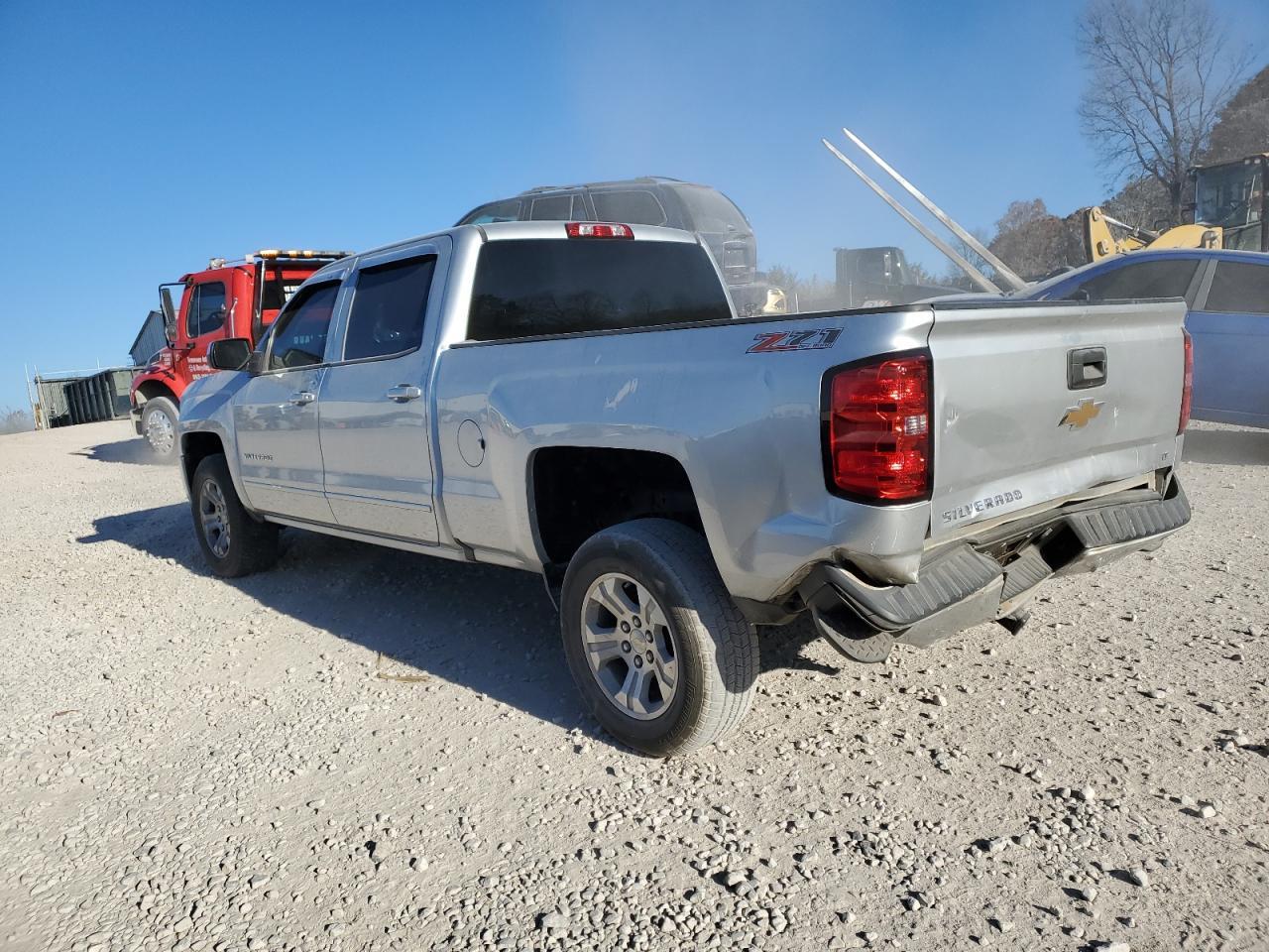 2017 CHEVROLET SILVERADO - Image 2