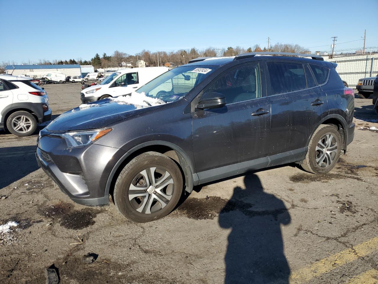 2016 TOYOTA RAV4 LE