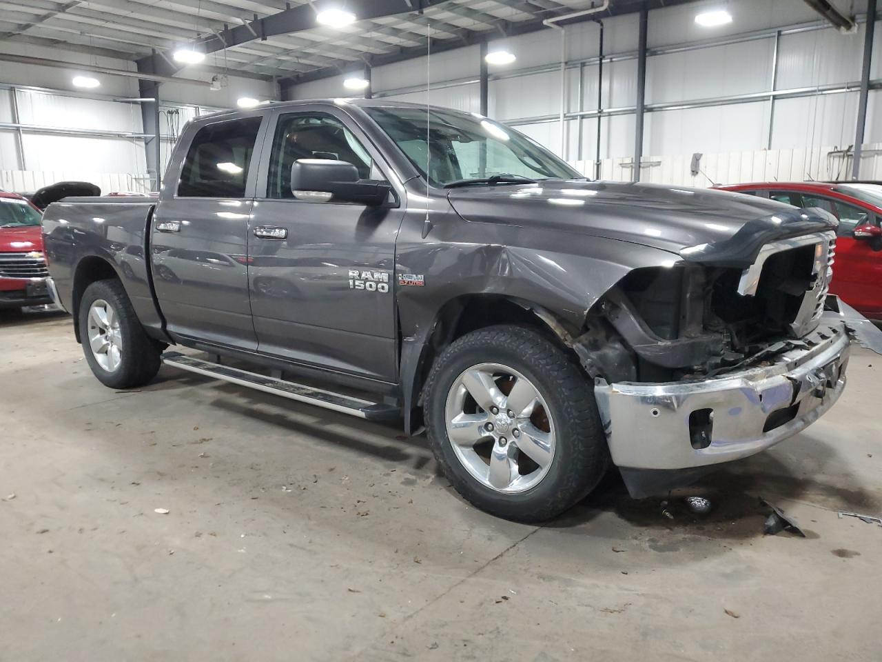 2014 RAM 1500 SLT - Image 4