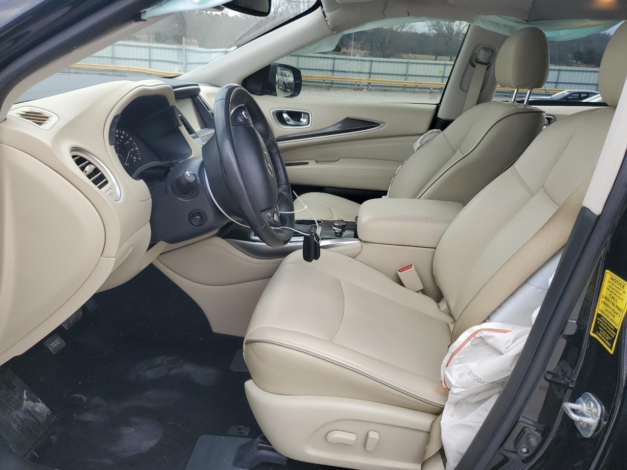 2019 INFINITI QX60 LUXE - Image 7