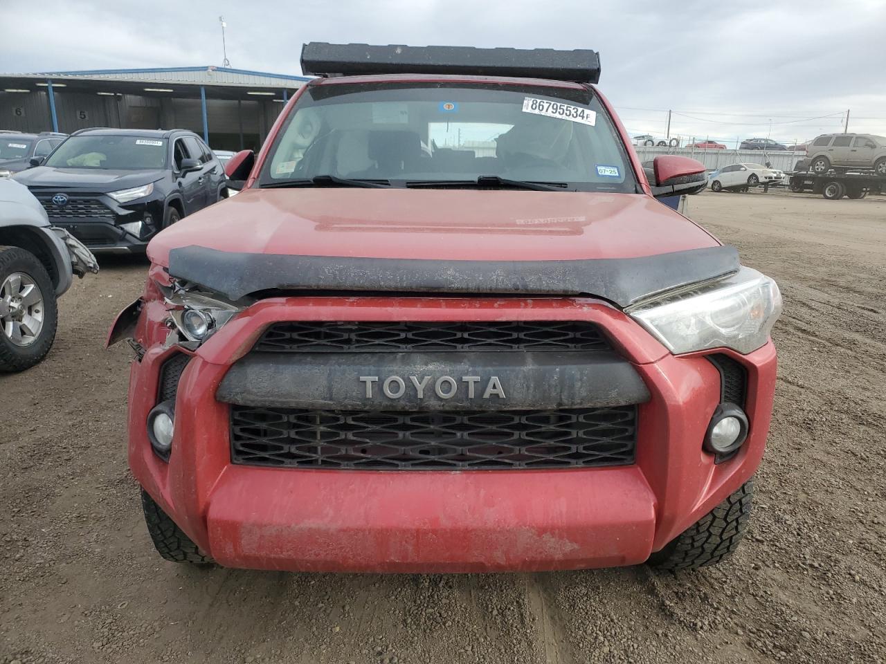 2017 TOYOTA 4RUNNER SR - Фото 5