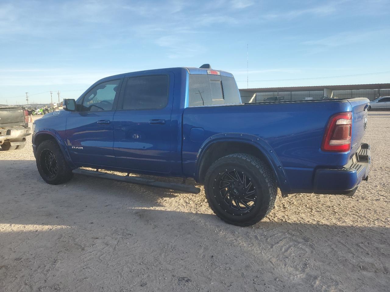 2019 RAM 1500 BIG H - Фото 2
