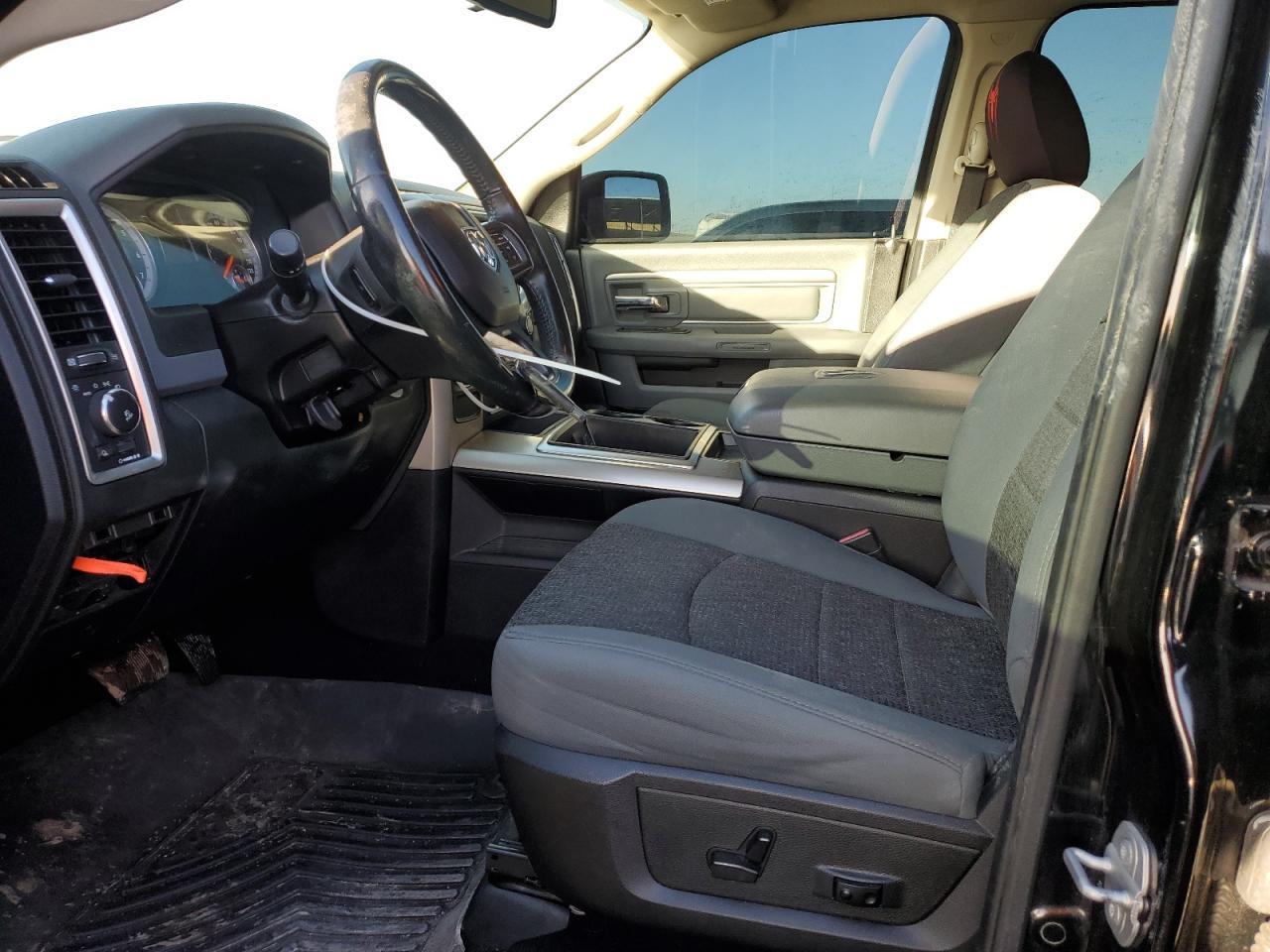 2015 RAM 1500 SLT - Image 7