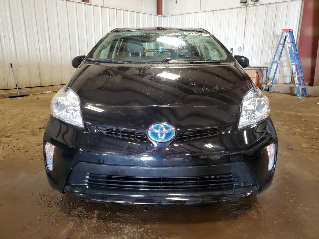 2015 TOYOTA PRIUS - Image 5