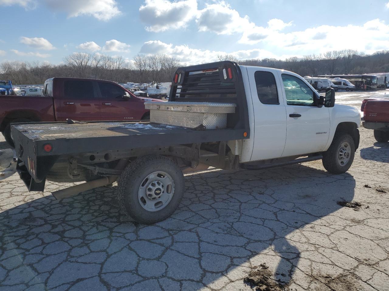 2012 CHEVROLET SILVERADO - Image 3