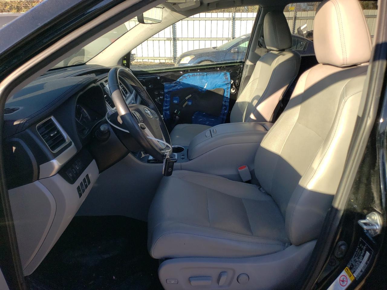 2019 TOYOTA HIGHLANDER - Image 7