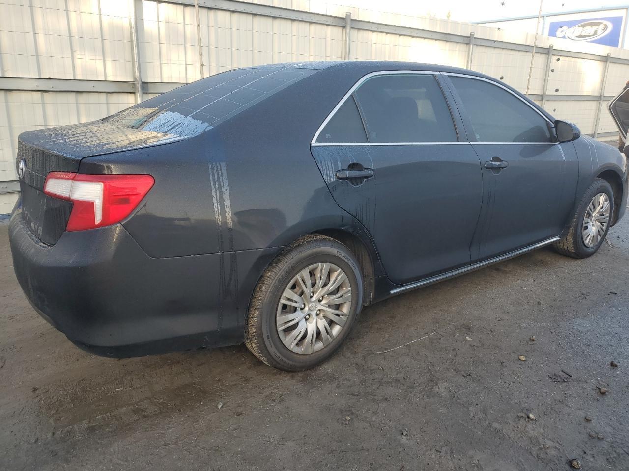 2013 TOYOTA CAMRY L - Фото 3