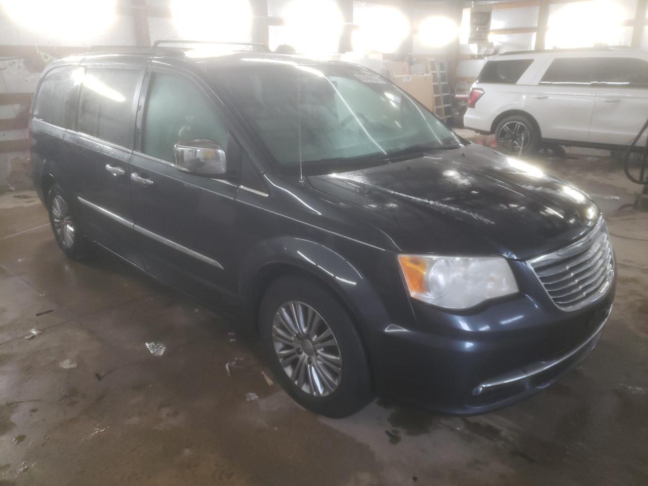 2014 CHRYSLER TOWN & COU - Image 4