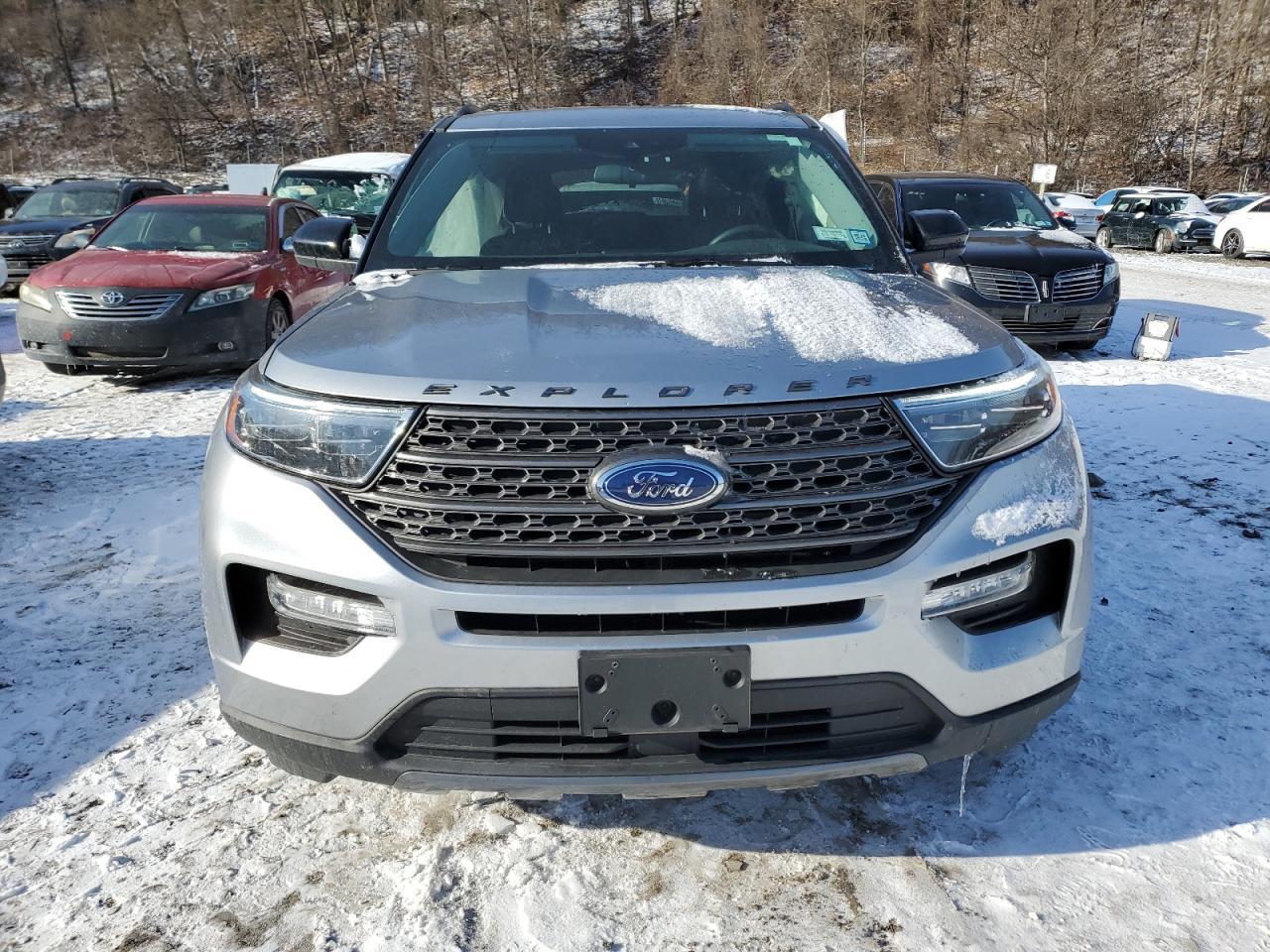 2022 FORD EXPLORER X - Image 5