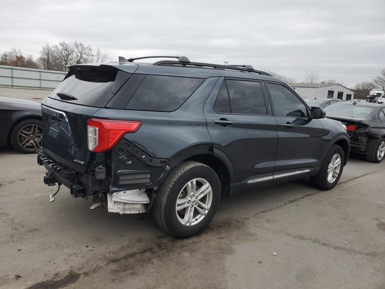 2022 FORD EXPLORER X - Фото 3