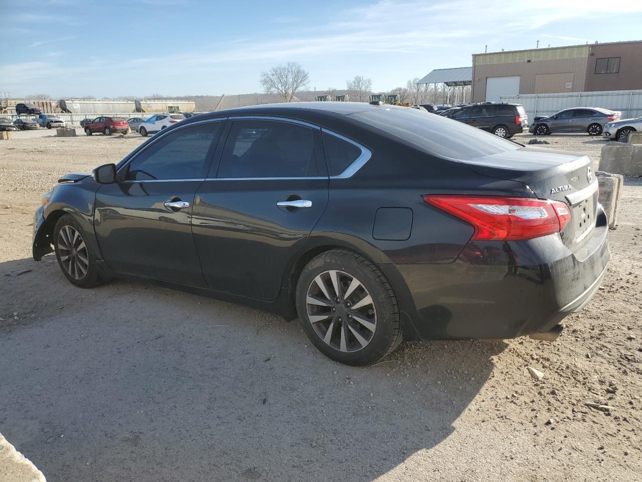 2017 NISSAN ALTIMA 2.5 - Фото 2