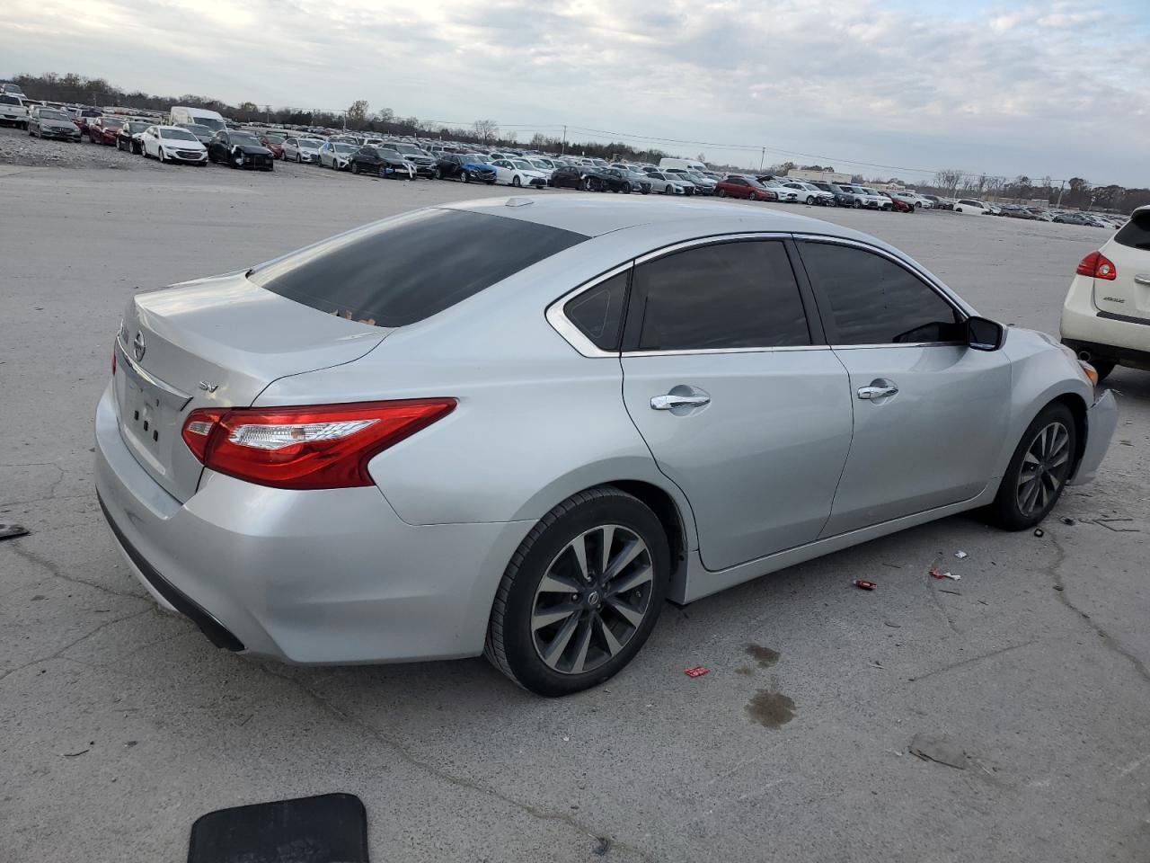 2017 NISSAN ALTIMA 2.5 - Фото 3