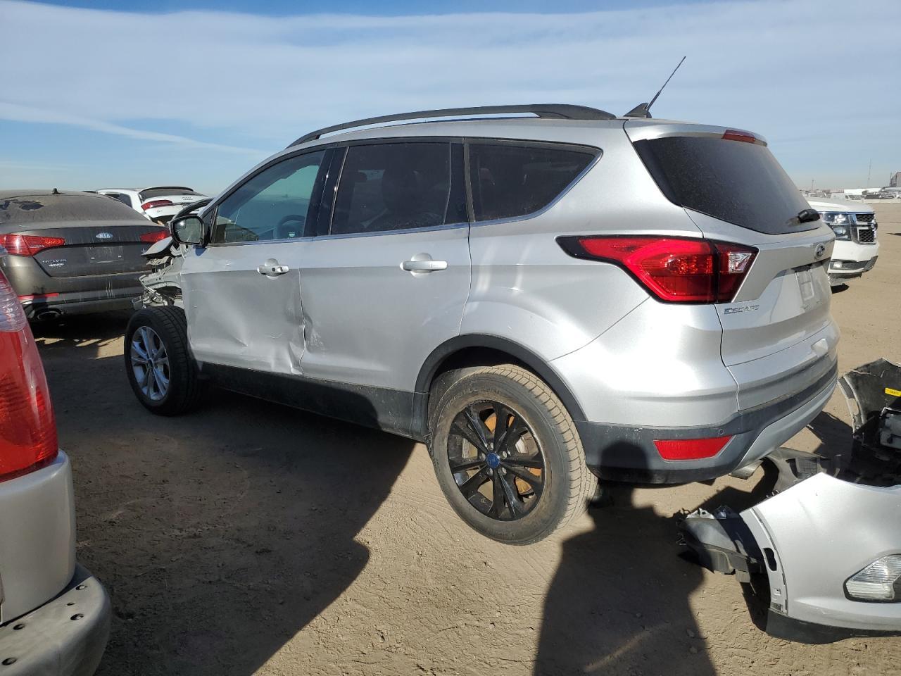 2019 FORD ESCAPE SEL - Фото 2