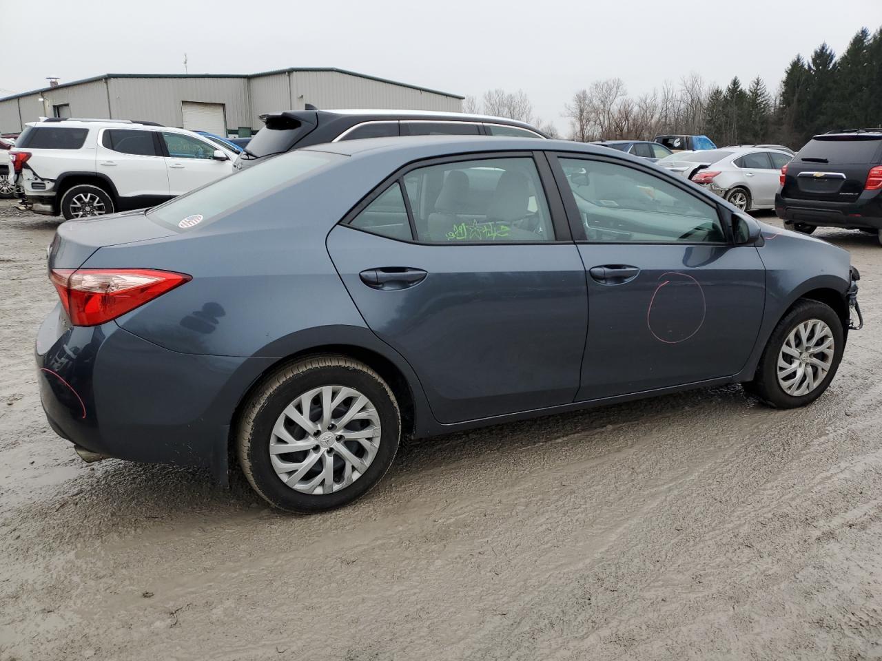 2018 TOYOTA COROLLA L - Фото 3