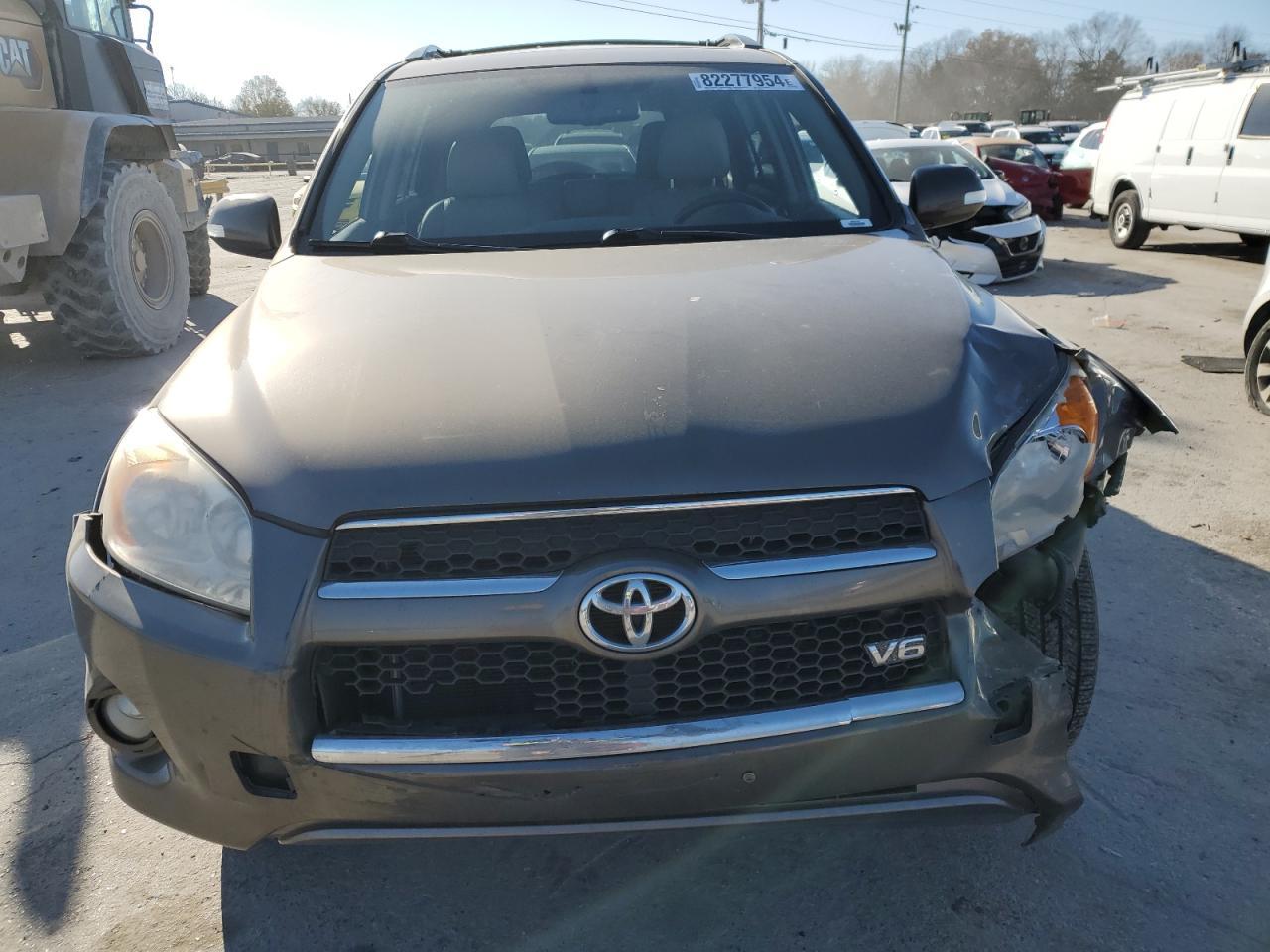2011 TOYOTA RAV4 LIMIT - Фото 5