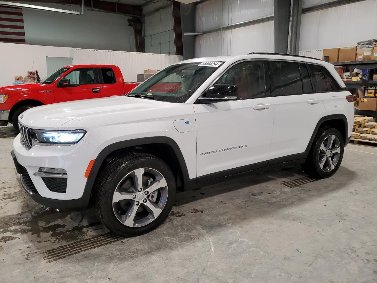 2024 JEEP GRAND CHER