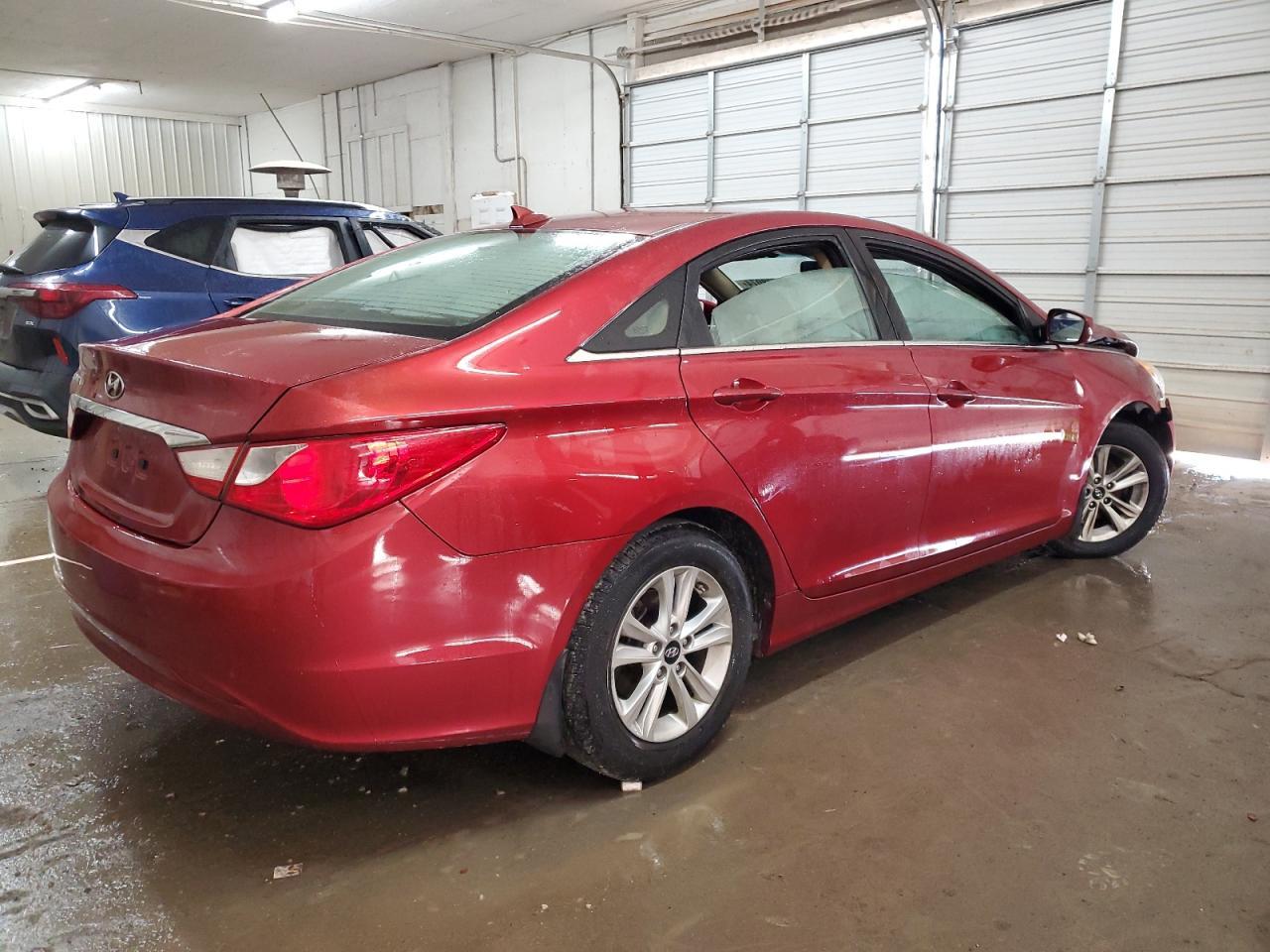 2013 HYUNDAI SONATA GLS - Image 3