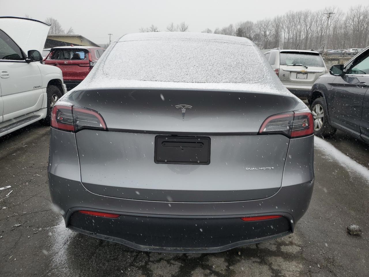 2024 TESLA MODEL Y - Image 6