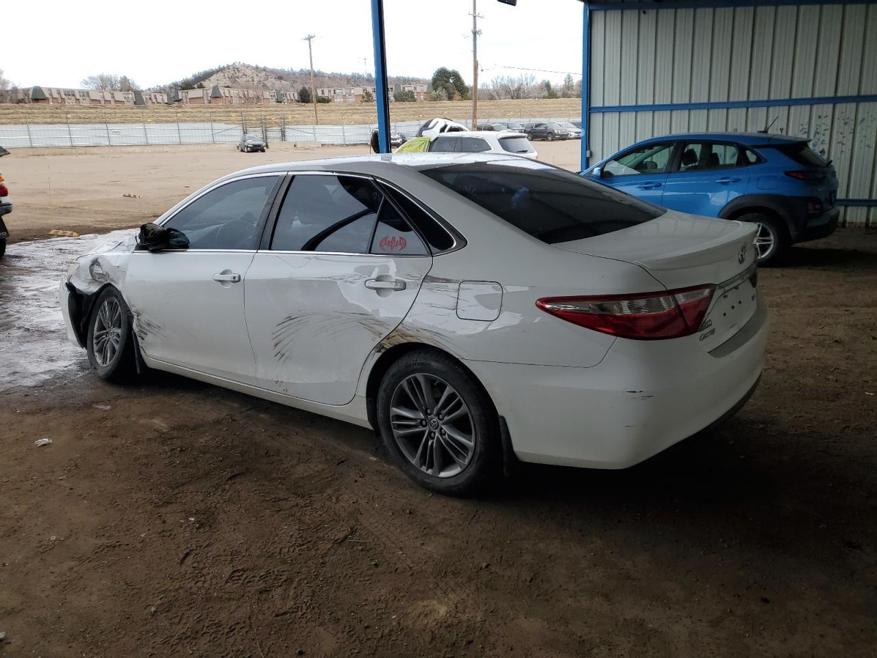 2015 TOYOTA CAMRY LE - Фото 2