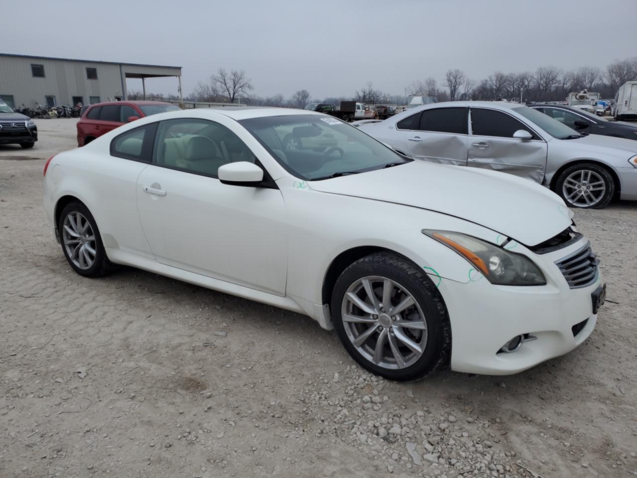2011 INFINITI G37 - Фото 4
