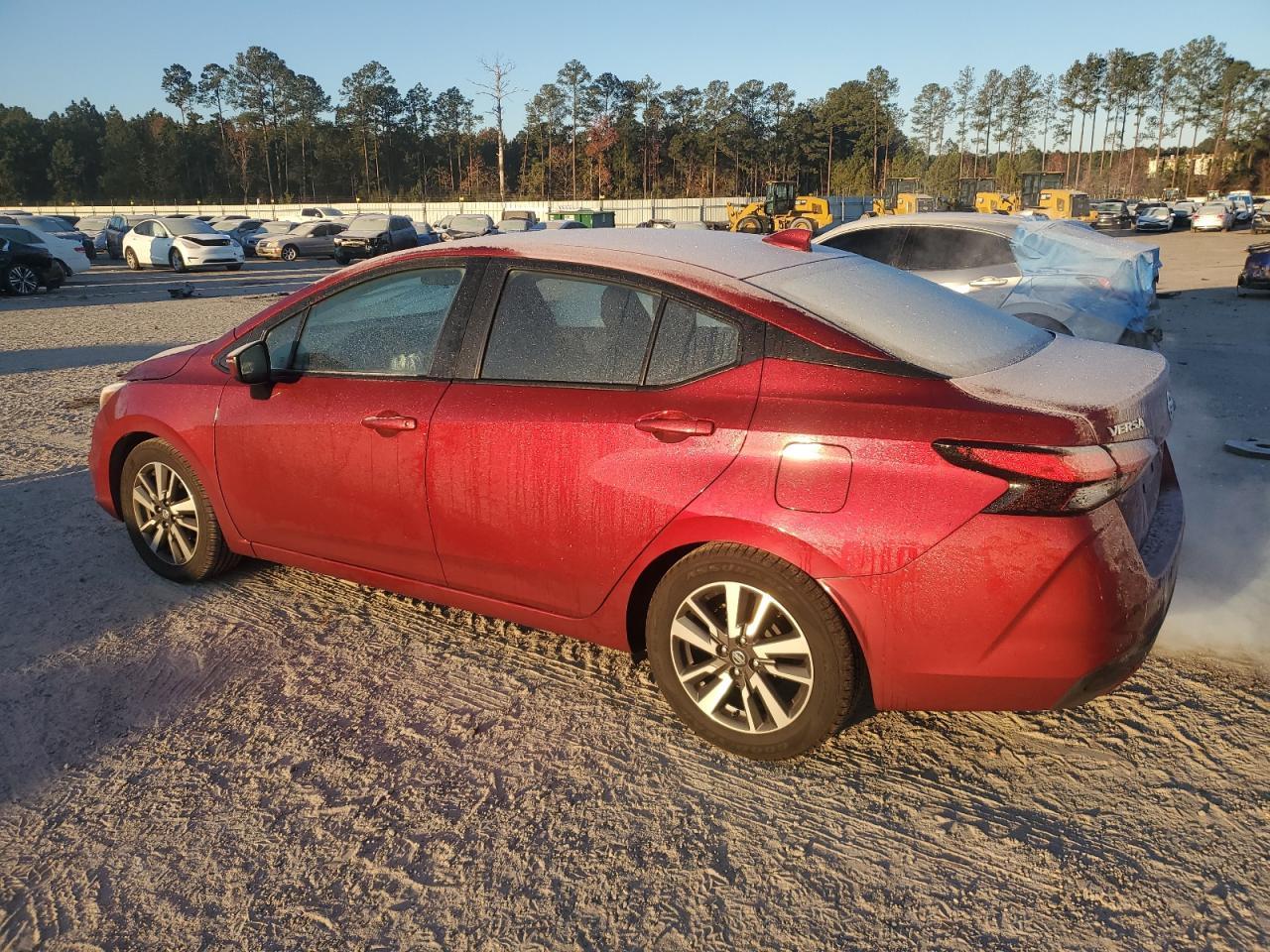 2021 NISSAN VERSA SV - Фото 2