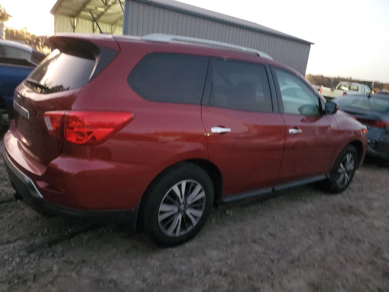 2017 NISSAN PATHFINDER - Фото 3