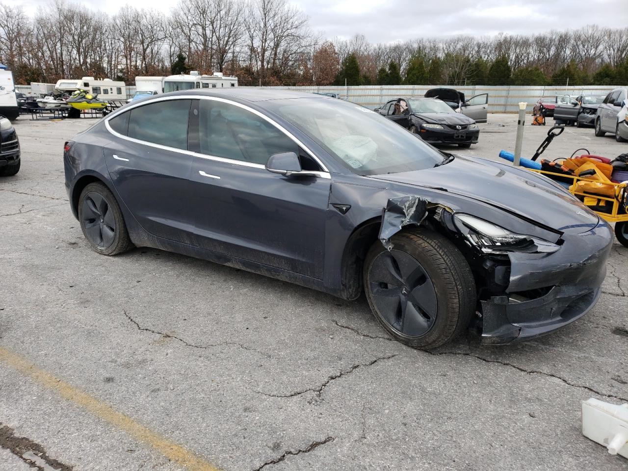 2019 TESLA MODEL 3 - Фото 4