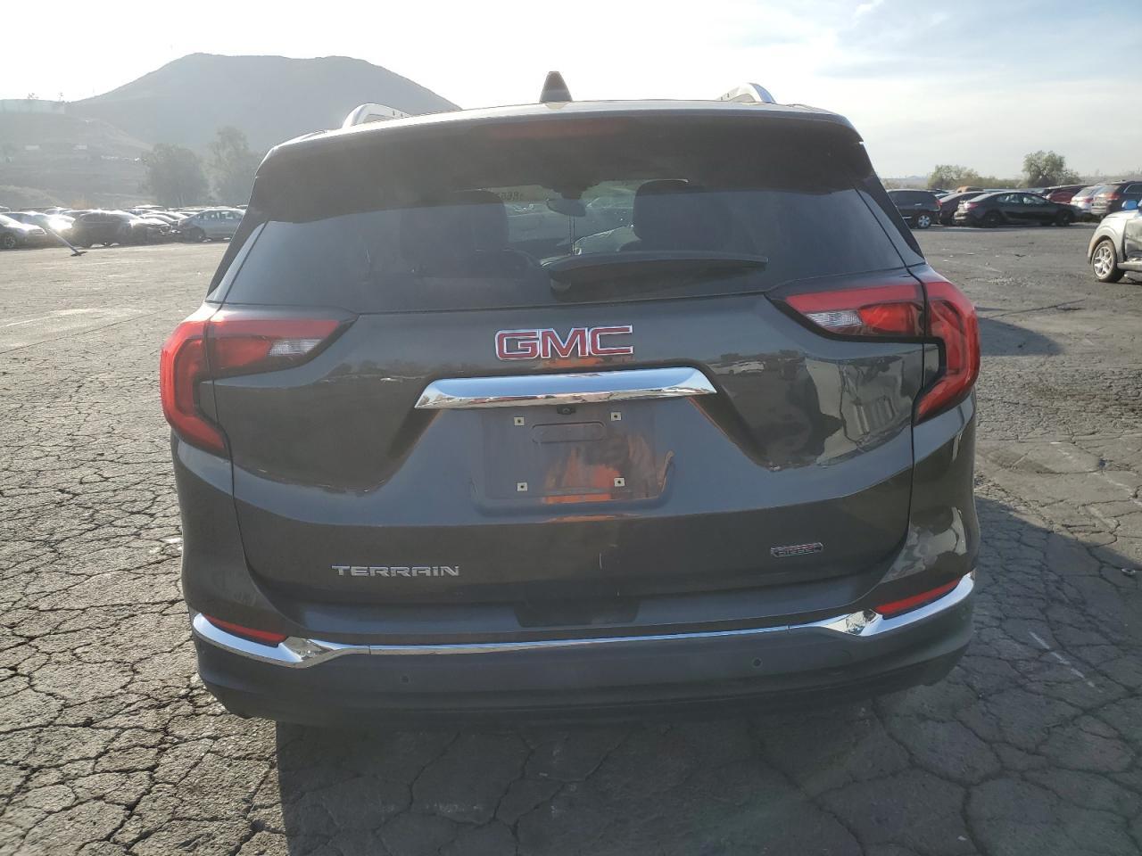 2019 GMC TERRAIN SL - Image 6