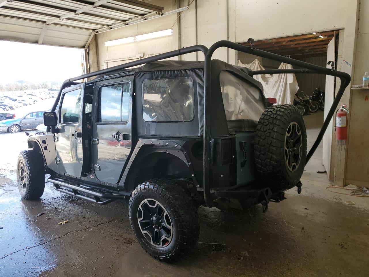 2015 JEEP WRANGLER U - Фото 2