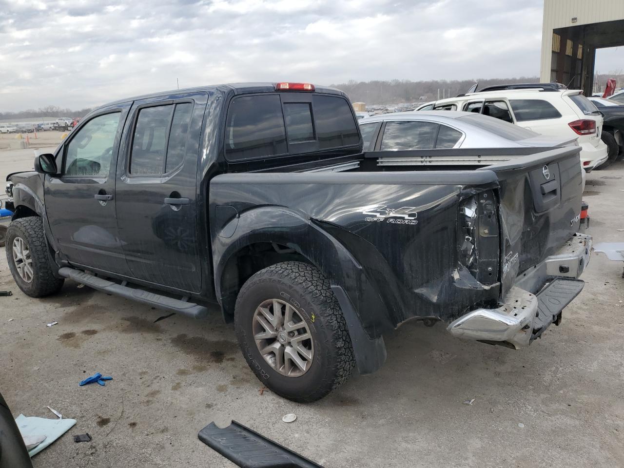 2016 NISSAN FRONTIER S - Image 2