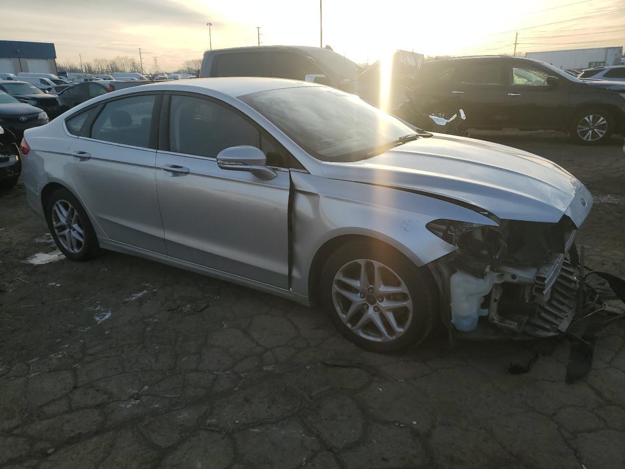 2013 FORD FUSION SE - Image 4