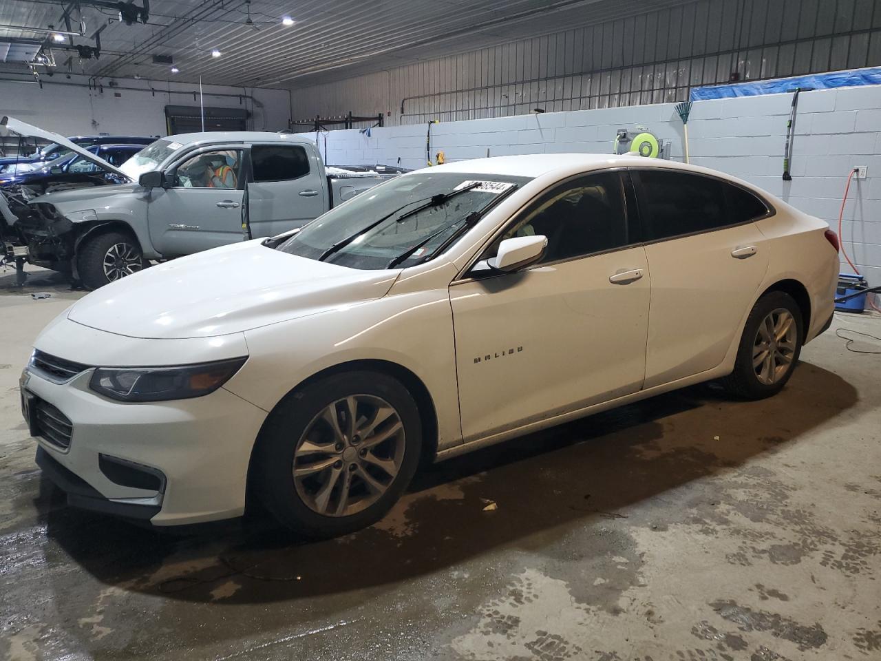 2017 CHEVROLET MALIBU LT