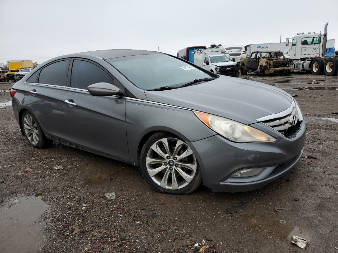 2013 HYUNDAI SONATA SE - Image 4