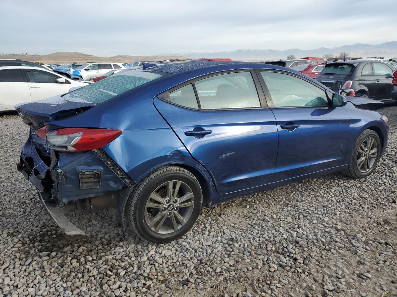 2018 HYUNDAI ELANTRA SE - Фото 3