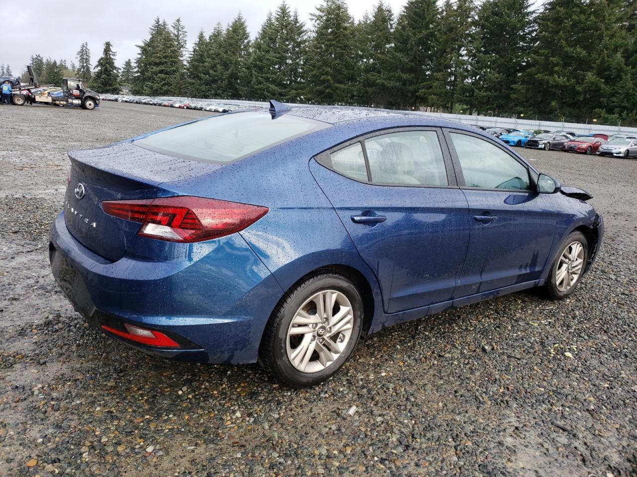 2019 HYUNDAI ELANTRA SE - Image 3