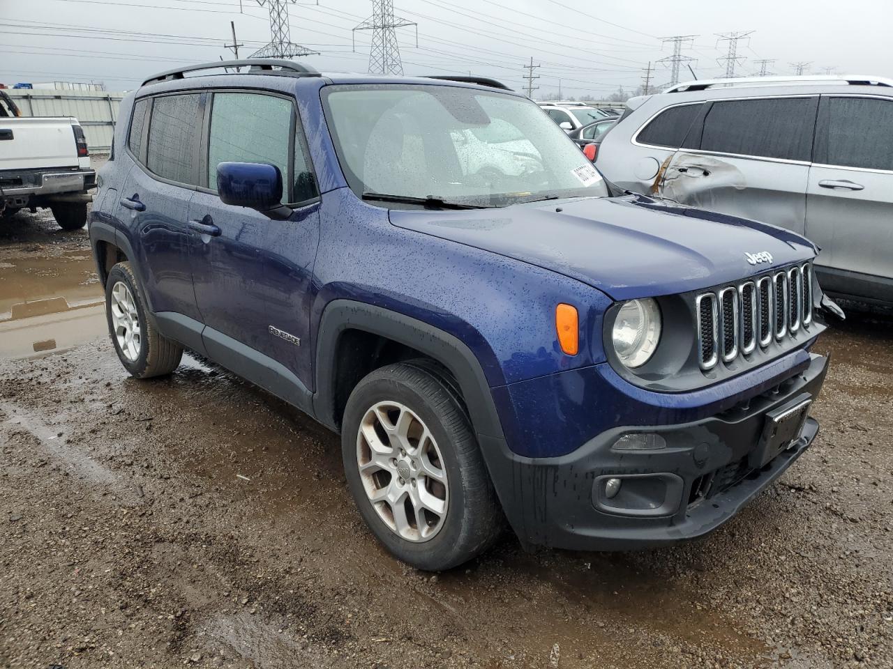 2016 JEEP RENEGADE L - Image 4