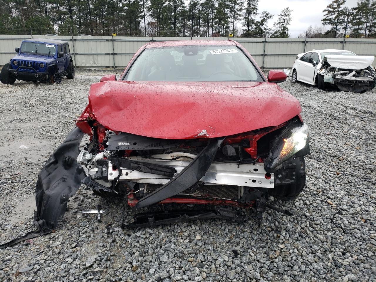2021 TOYOTA CAMRY SE - Фото 5