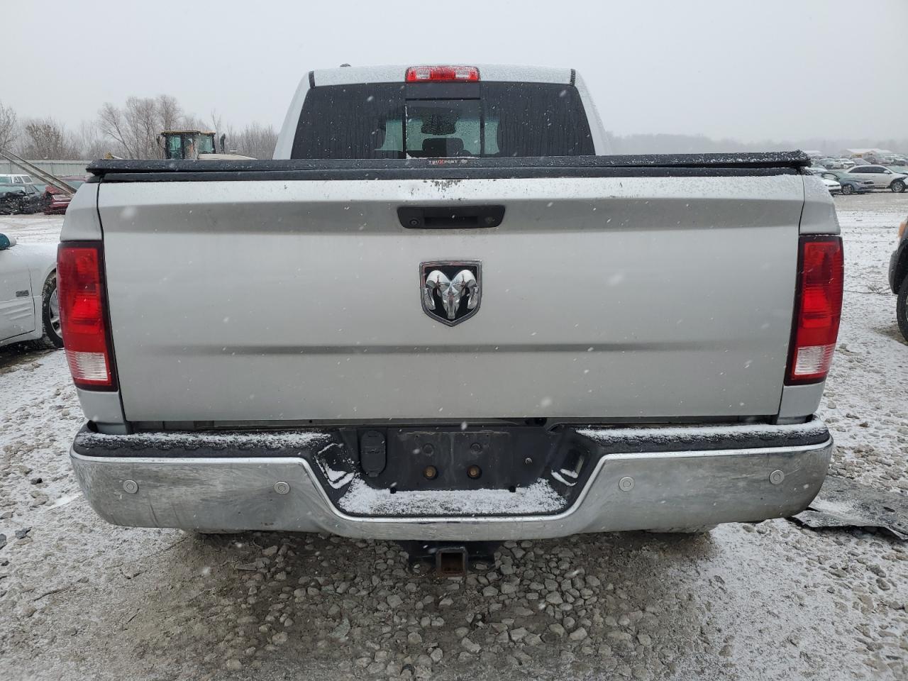 2015 RAM 1500 SLT - Image 6