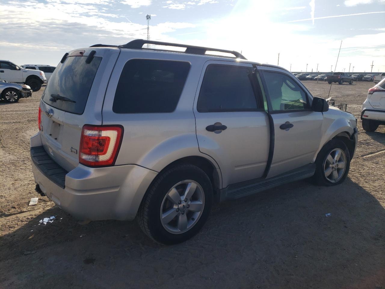2012 FORD ESCAPE XLT - Фото 3
