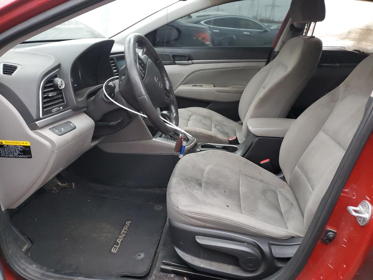2018 HYUNDAI ELANTRA SE - Фото 7