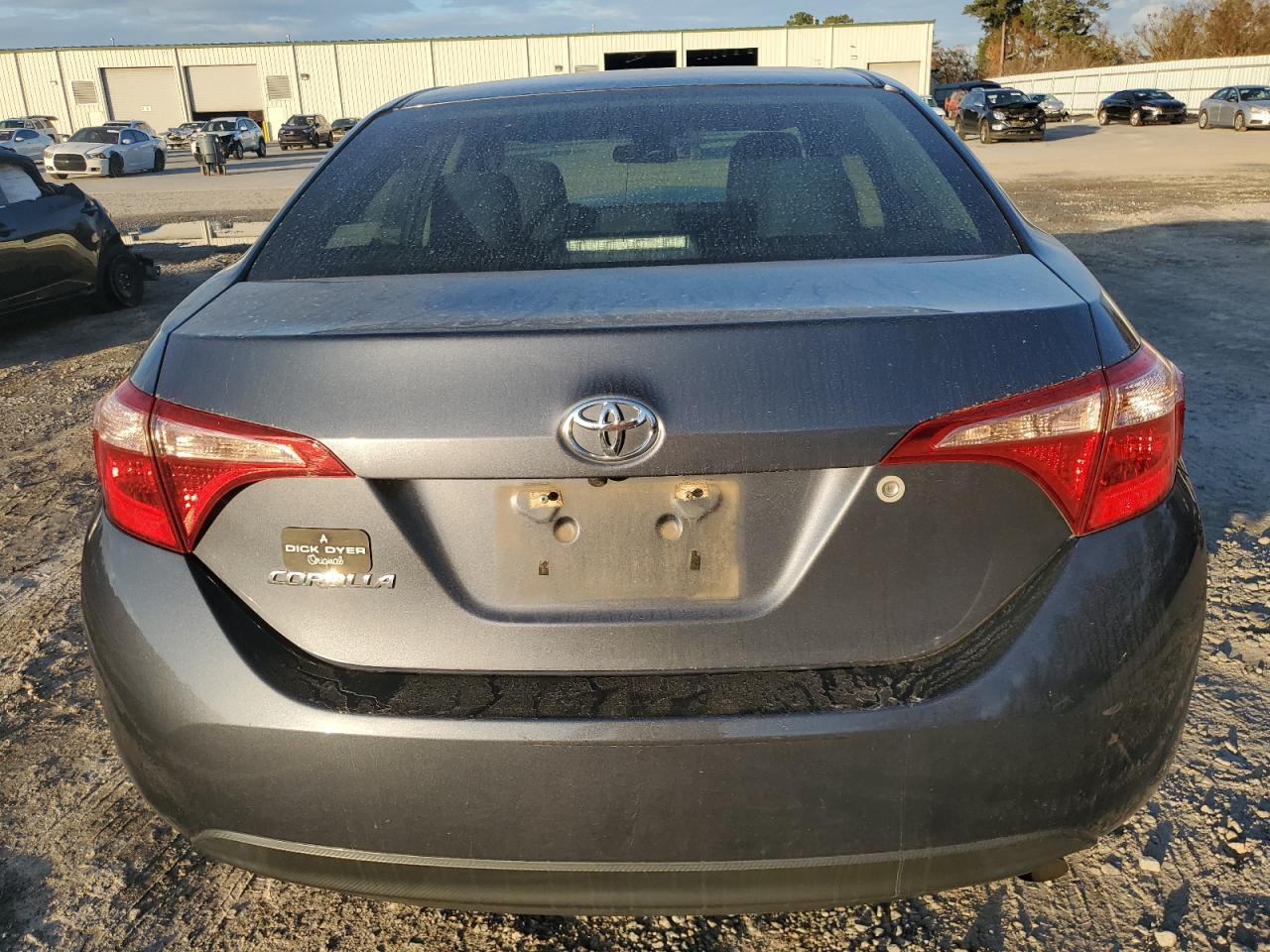 2018 TOYOTA COROLLA L - Фото 6